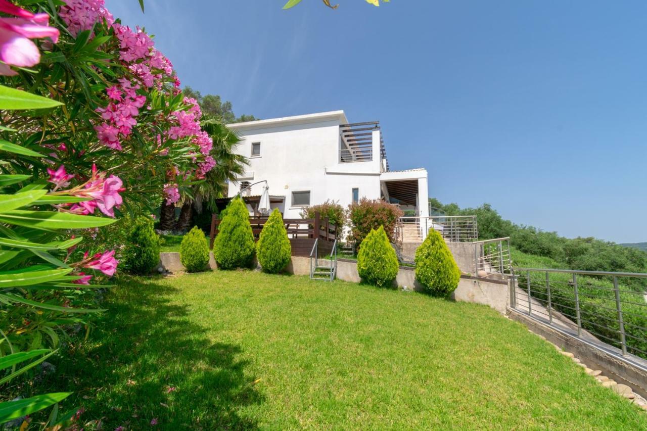 מסונגי Ionian Pearl Luxury Spa Villa מראה חיצוני תמונה