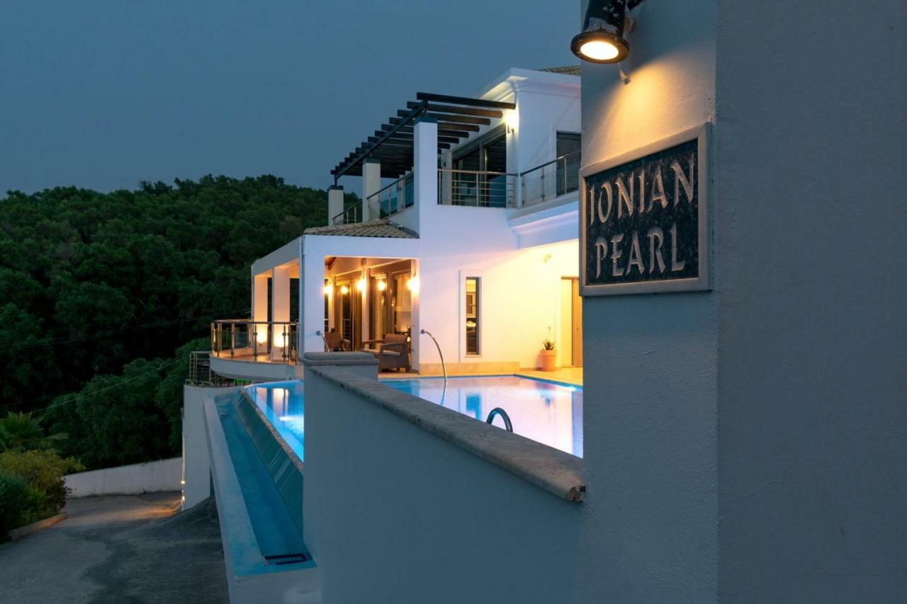 מסונגי Ionian Pearl Luxury Spa Villa מראה חיצוני תמונה